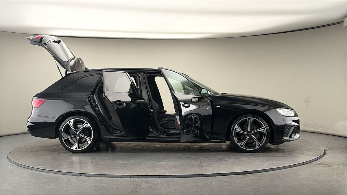 More views of Audi A4 Avant