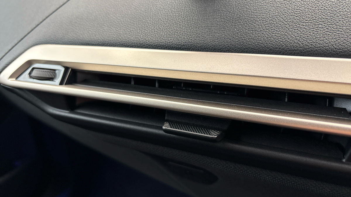 BMW iX Image 32