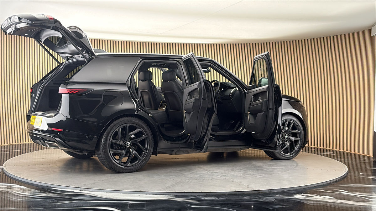 More views of Land Rover Range Rover Sport