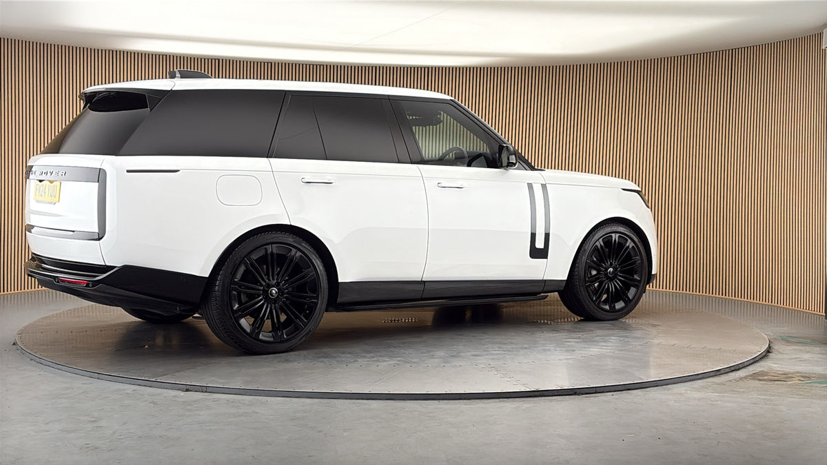 More views of Land Rover Range Rover