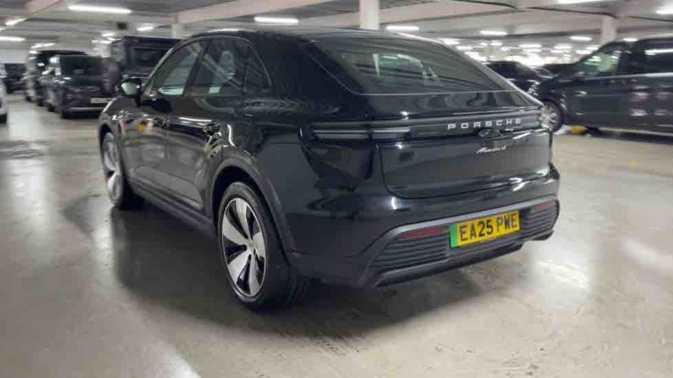 More views of Porsche Macan