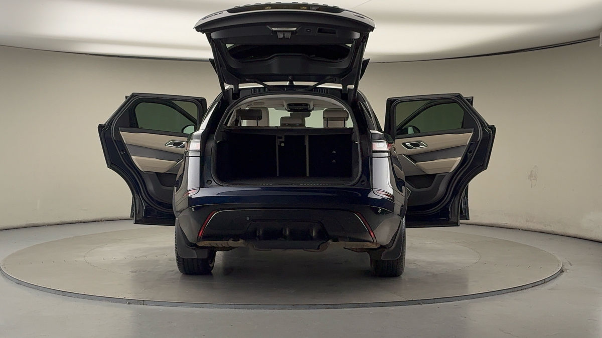 More views of Land Rover Range Rover Velar