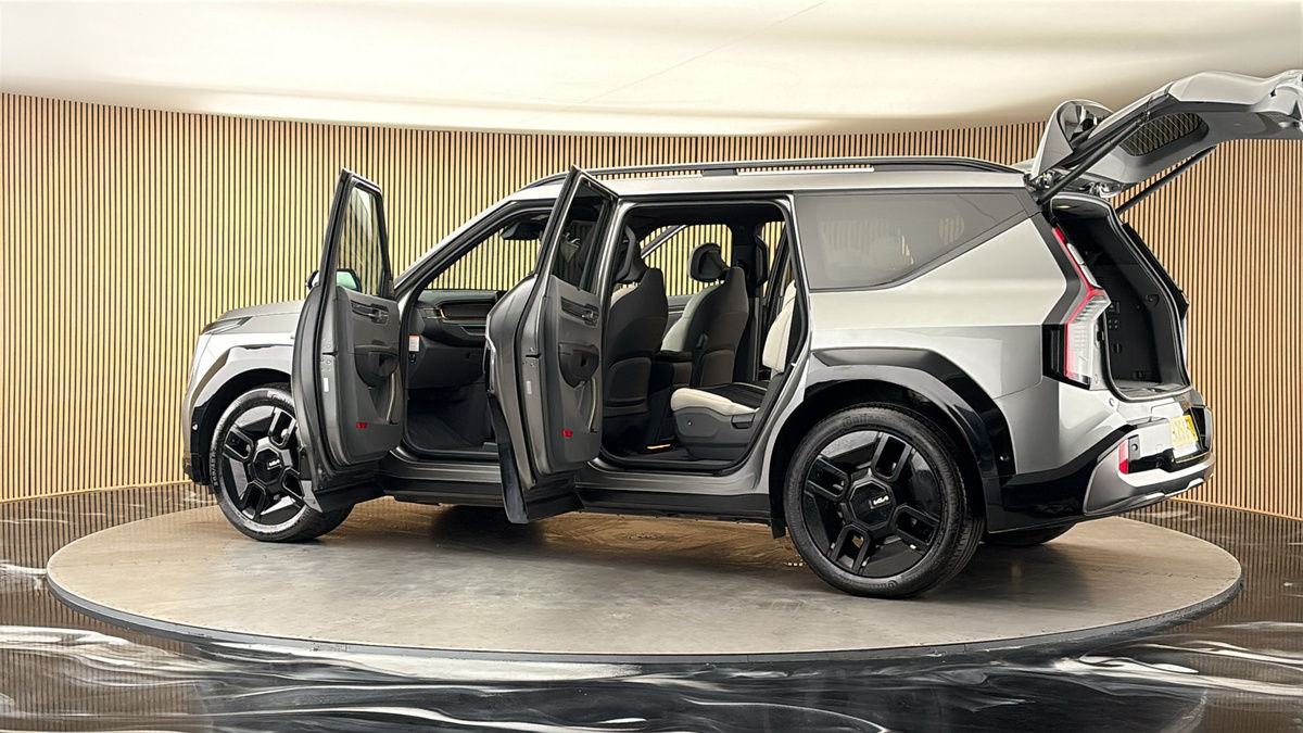 More views of Kia EV9