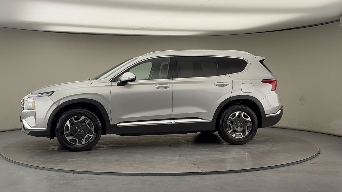 More views of Hyundai Santa Fe