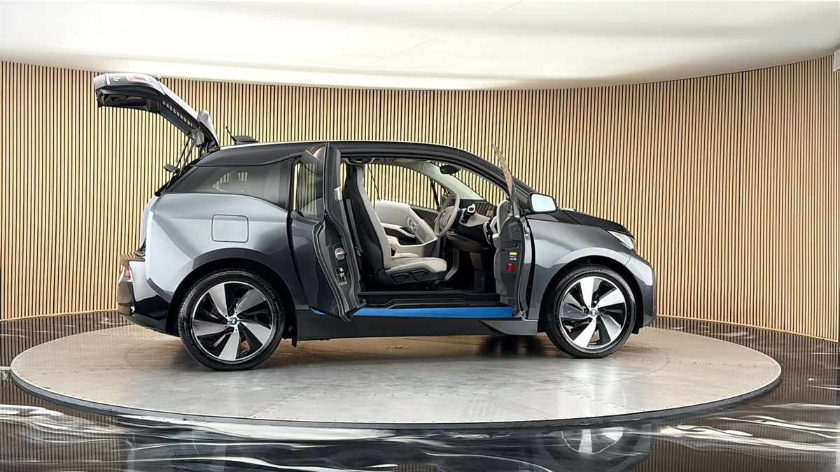 More views of BMW i3