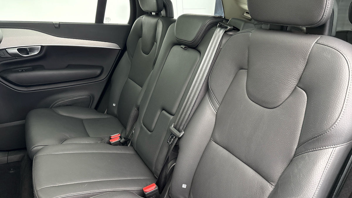Volvo XC90 Image 8