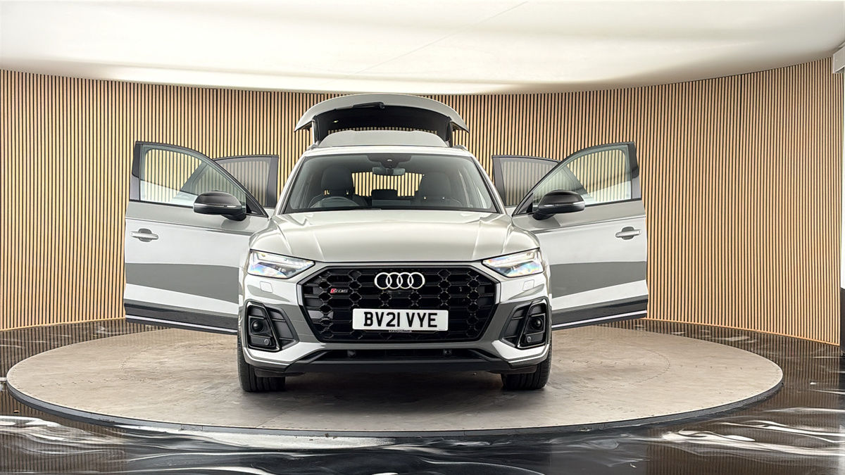 More views of Audi SQ5