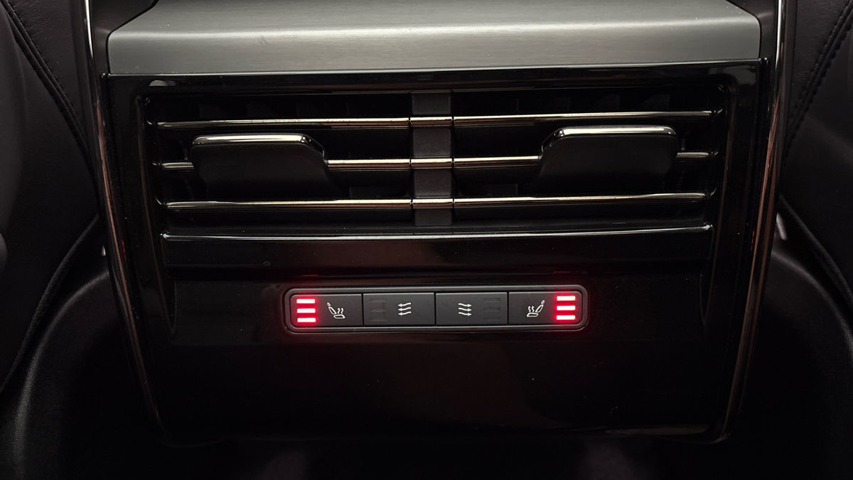 Land Rover Range Rover Sport Image 28