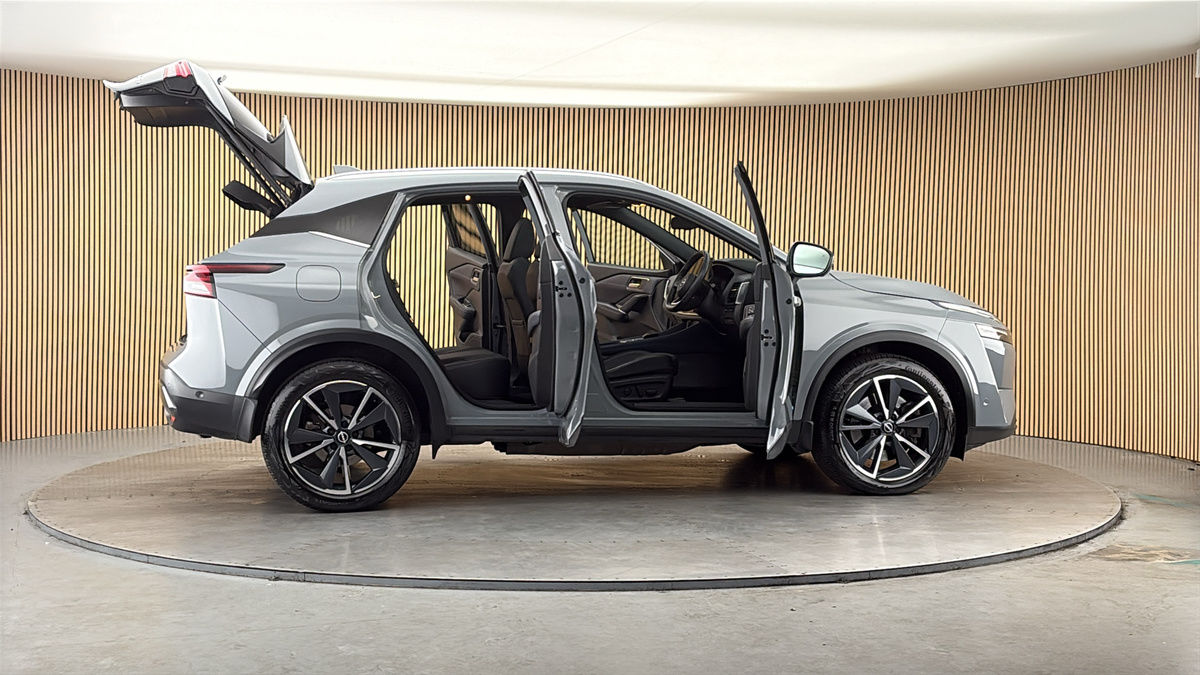 More views of Nissan Qashqai