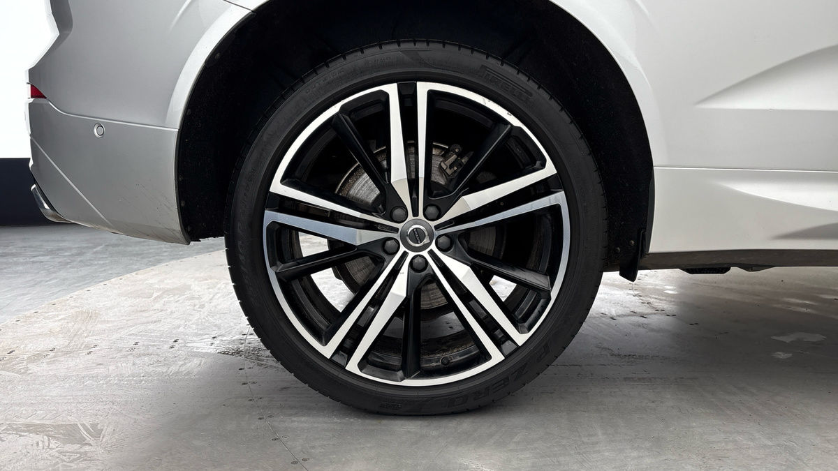 Volvo XC60 Image 10