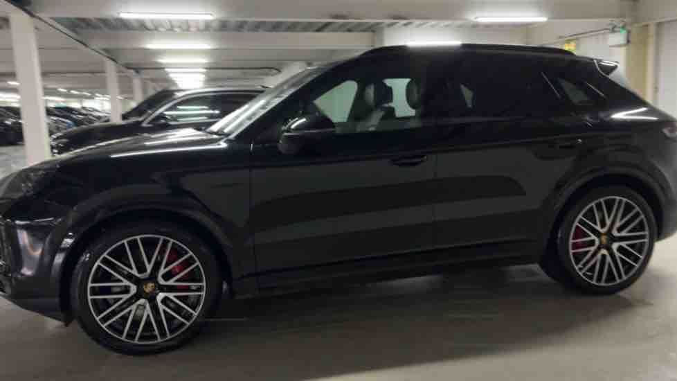 More views of Porsche Cayenne