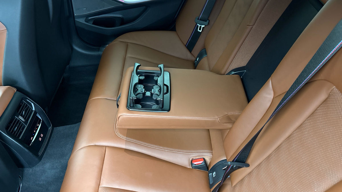BMW M3 Image 9
