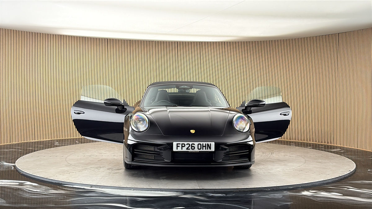 More views of Porsche 911