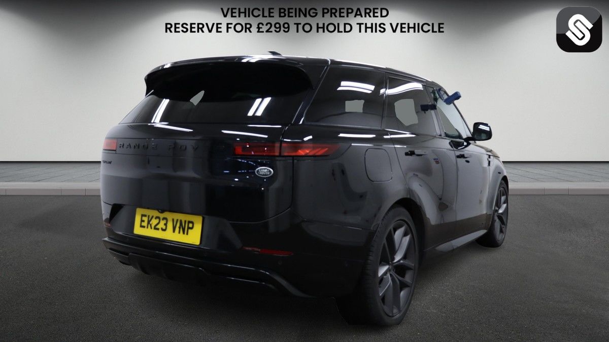 Land Rover Range Rover Sport Image 4
