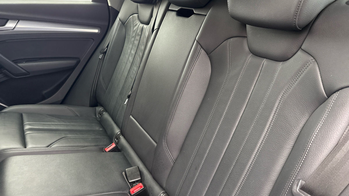 Audi Q5 Image 8