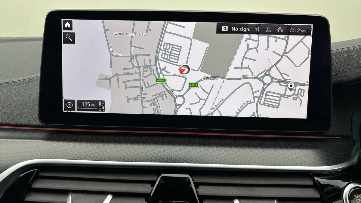 BMW 5 Series Image 17