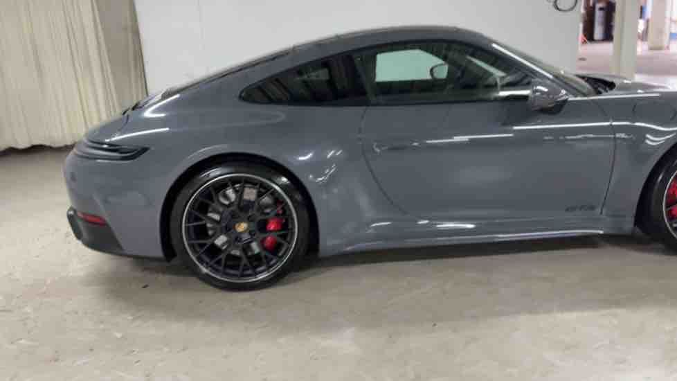 More views of Porsche 911