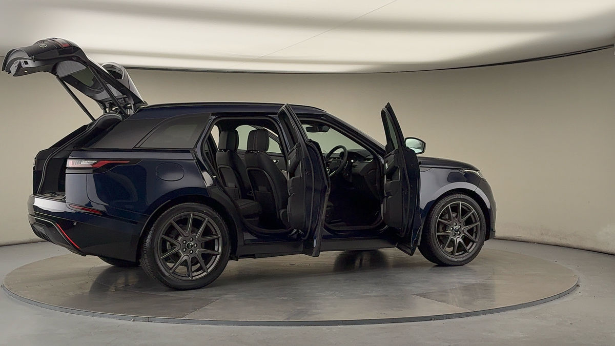 More views of Land Rover Range Rover Velar