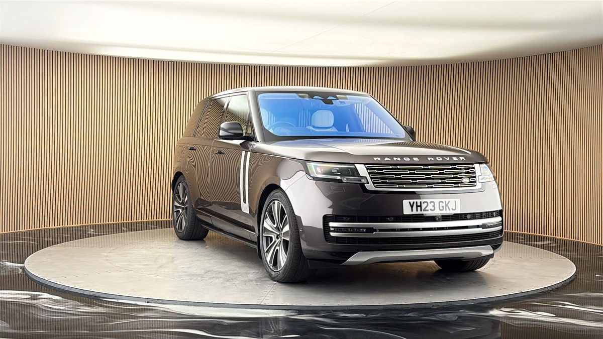 More views of Land Rover Range Rover