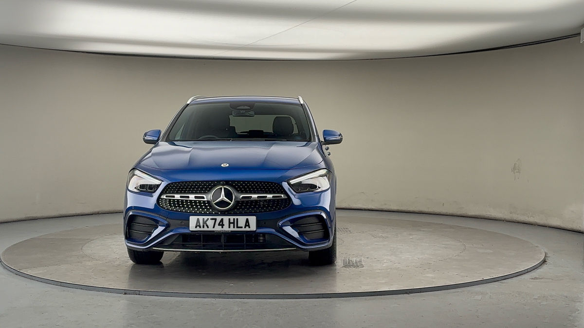 Mercedes-Benz GLA Image 3