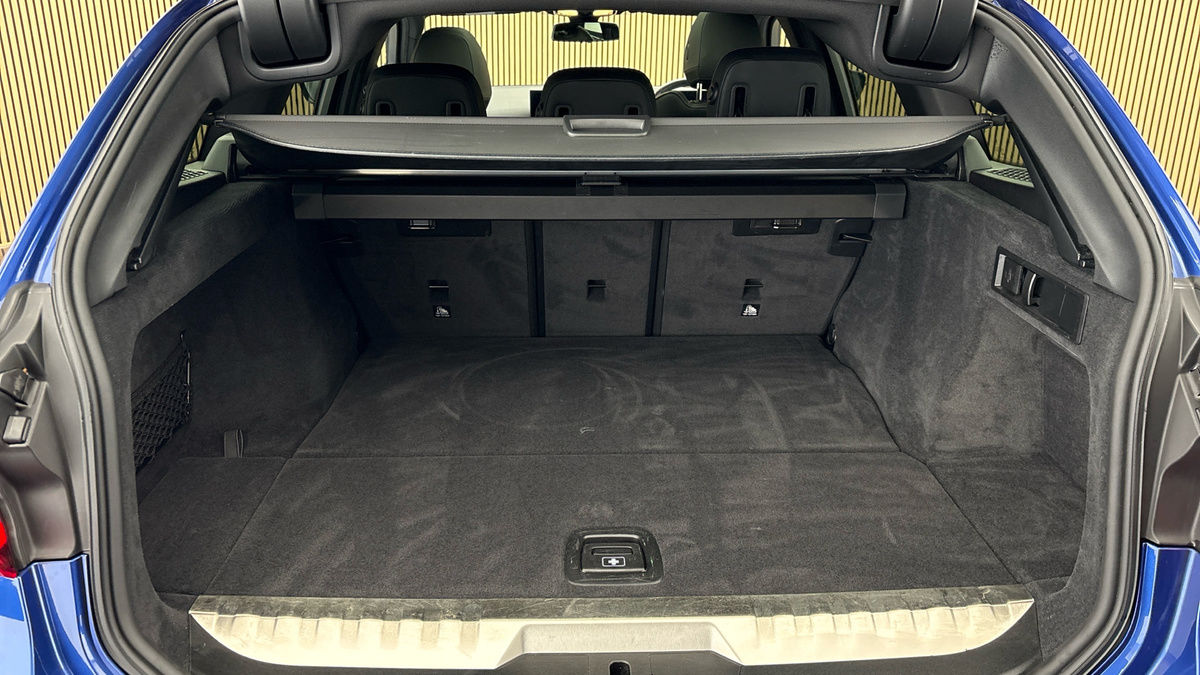 BMW 3 Series Image 11