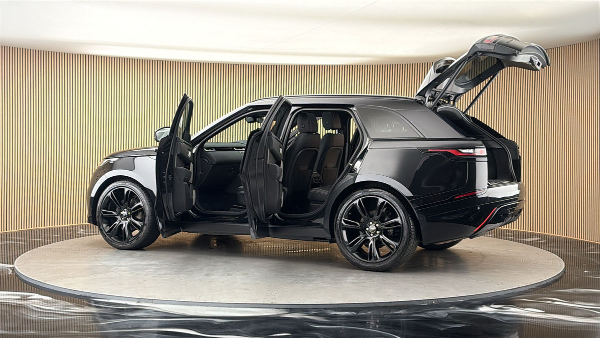 More views of Land Rover Range Rover Velar