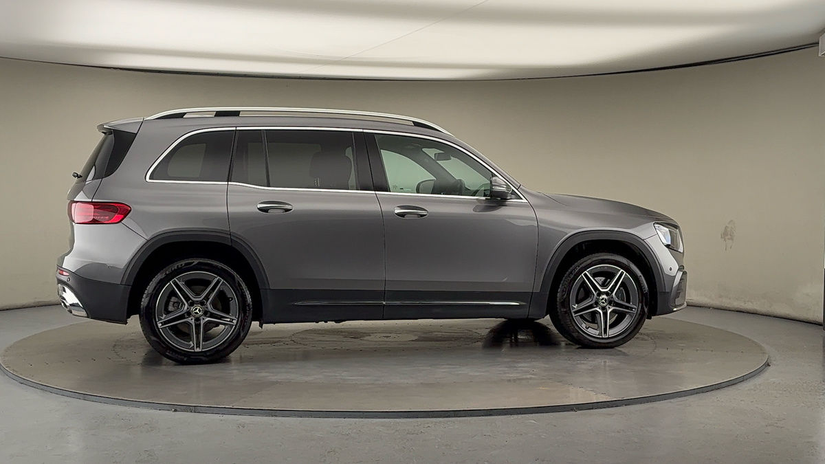 More views of Mercedes-Benz GLB