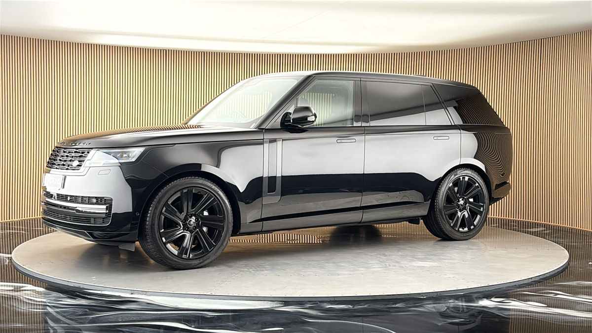 More views of Land Rover Range Rover