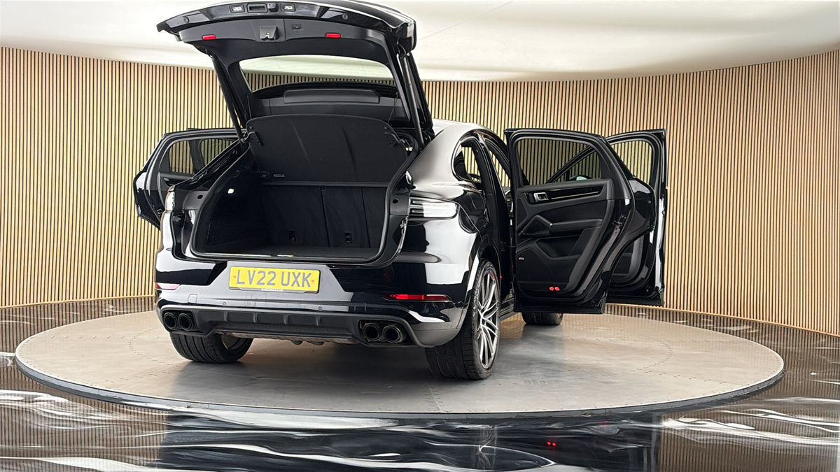 More views of Porsche Cayenne