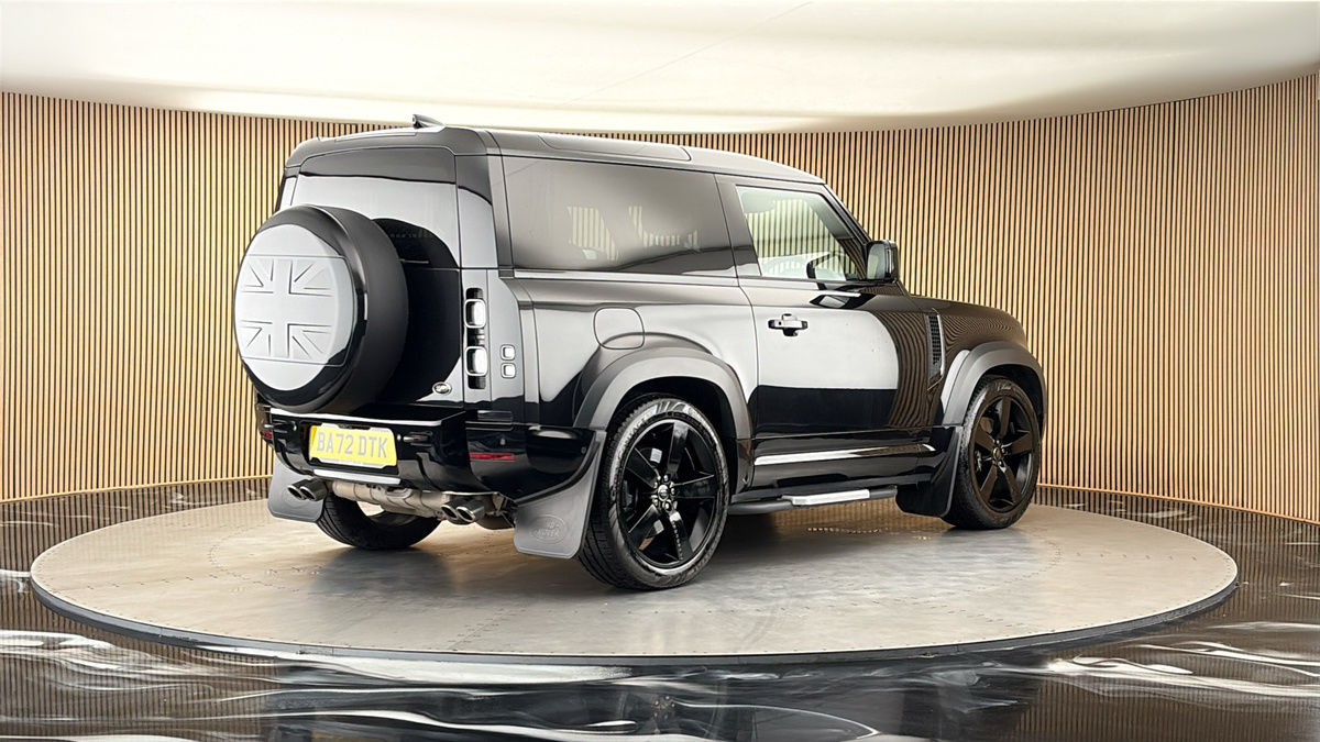 Land Rover Defender 90 Image 21