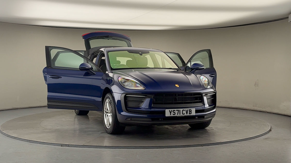 More views of Porsche Macan