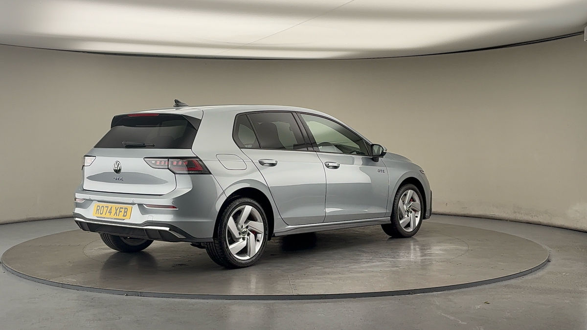 Volkswagen Golf Image 21