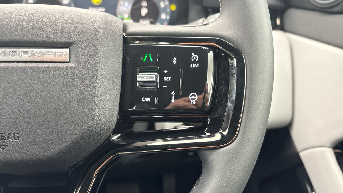 Land Rover Range Rover Evoque Image 14