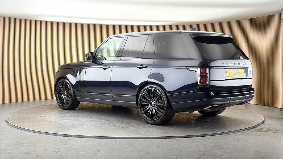 More views of Land Rover Range Rover