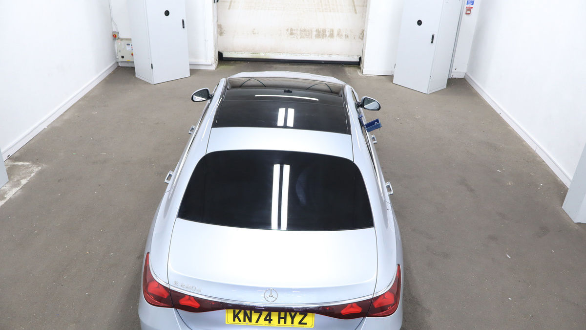 Mercedes-Benz E Class Image 8