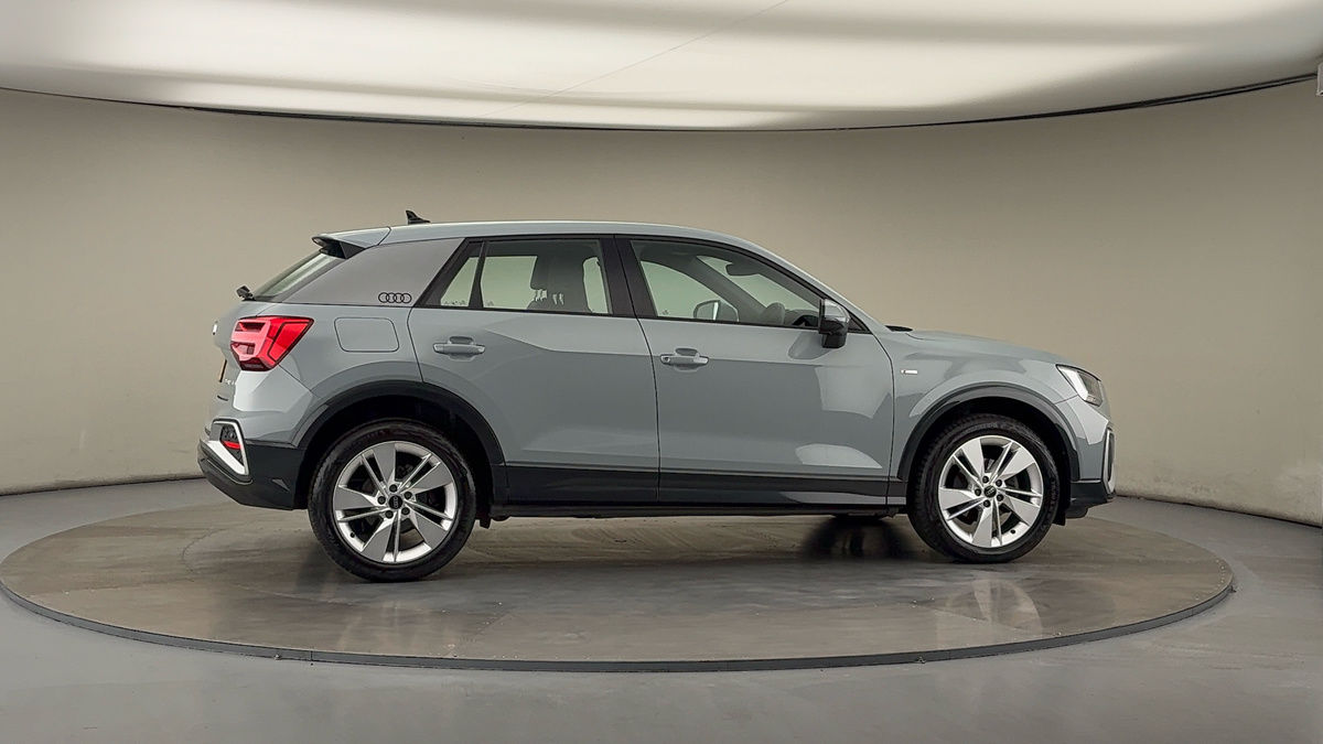 More views of Audi Q2