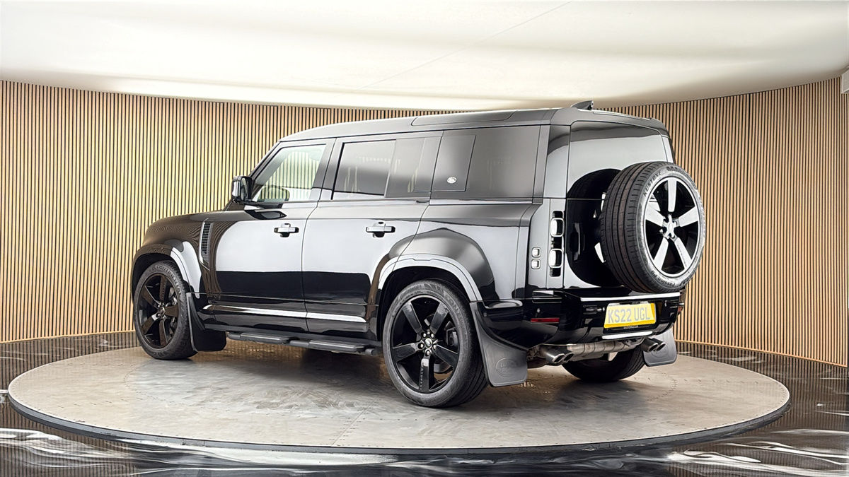 More views of Land Rover Defender 110