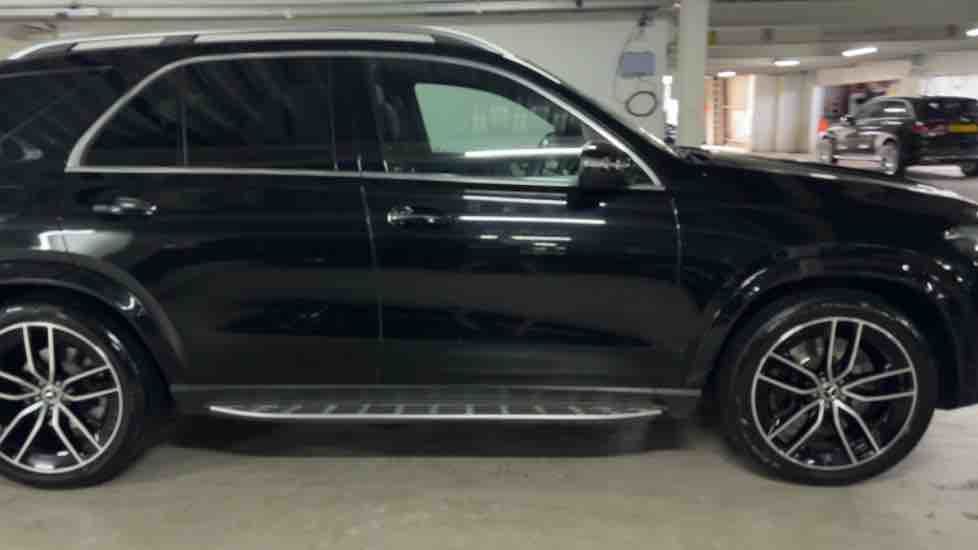 More views of Mercedes-Benz GLE