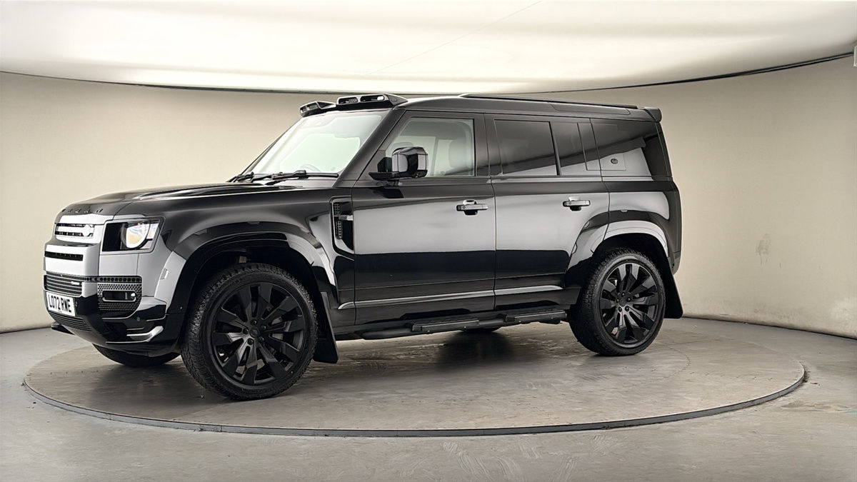 More views of Land Rover Defender 110