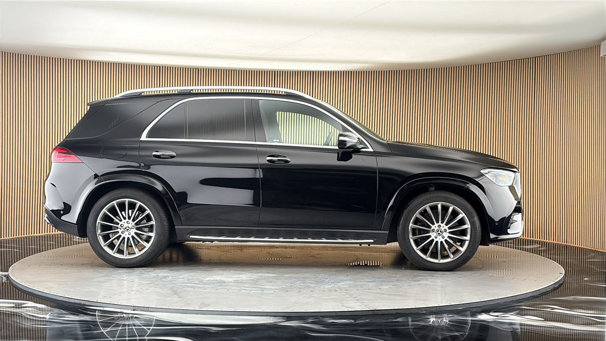 More views of Mercedes-Benz GLE