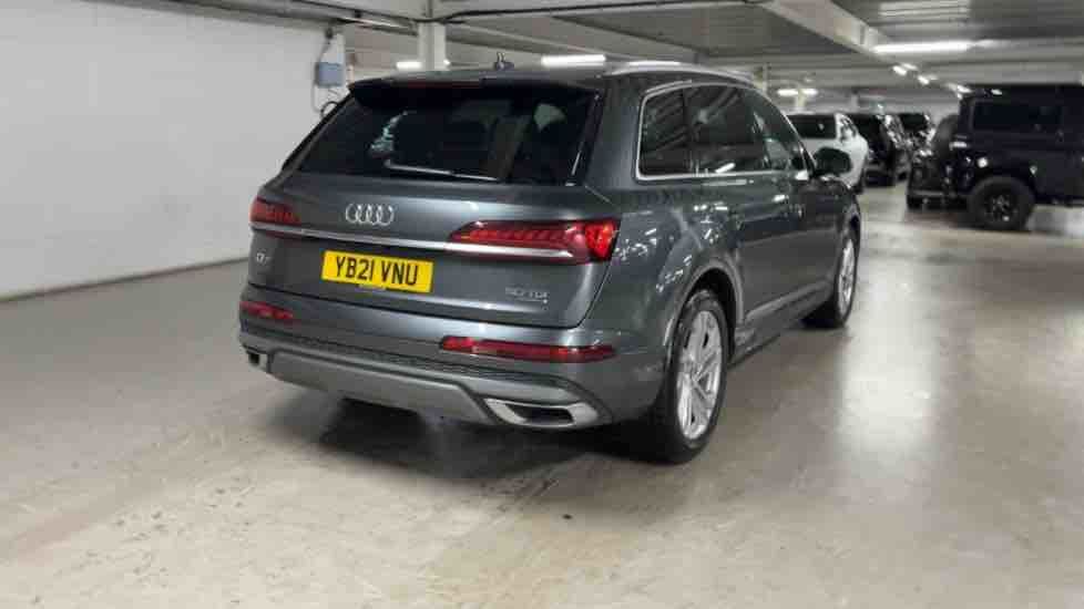 More views of Audi Q7