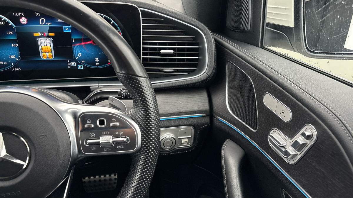 Mercedes-Benz GLE Image 14