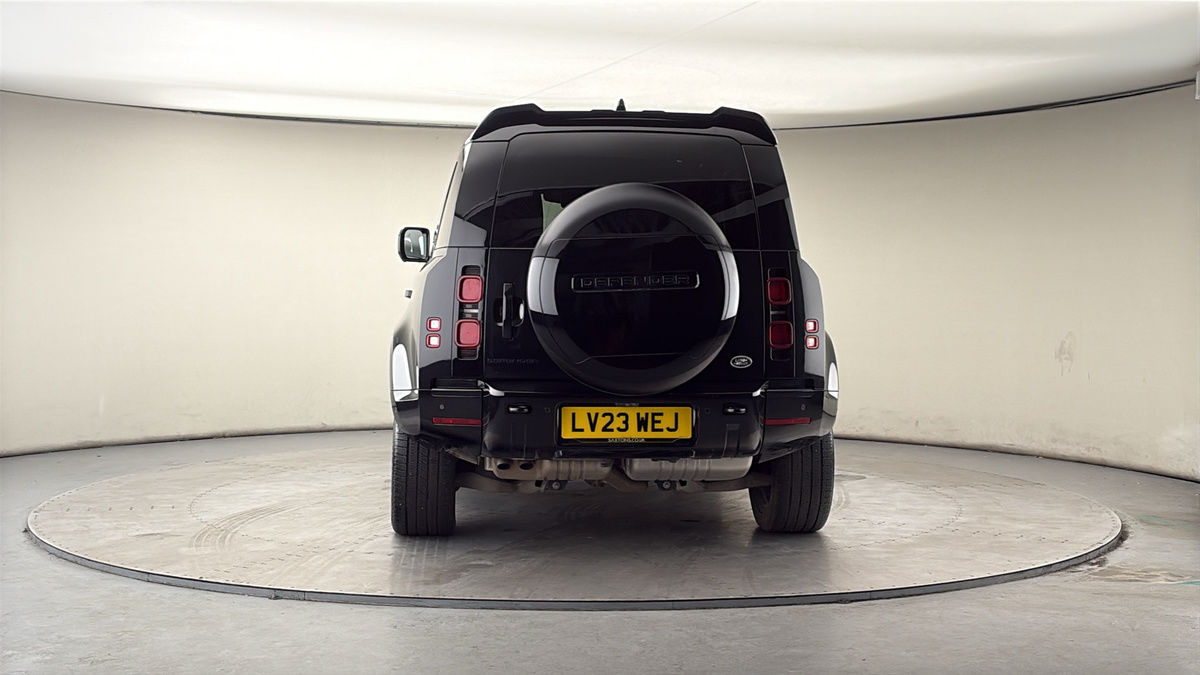 More views of Land Rover Defender 110