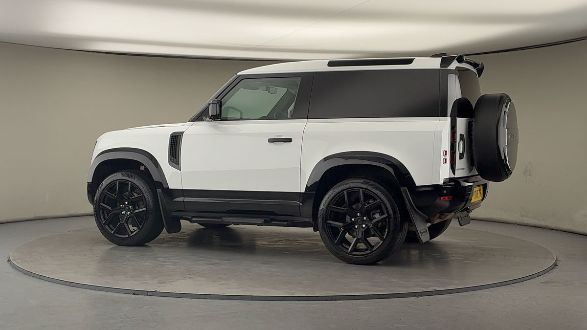 More views of Land Rover Defender 90