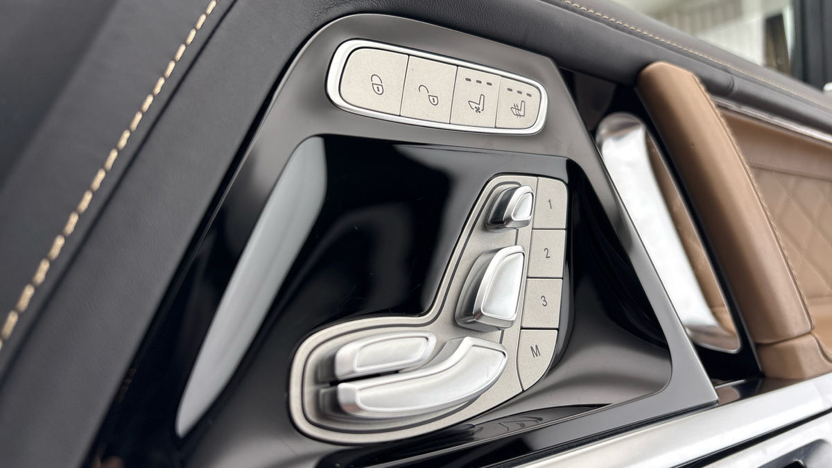 Mercedes-Benz G Class Image 27