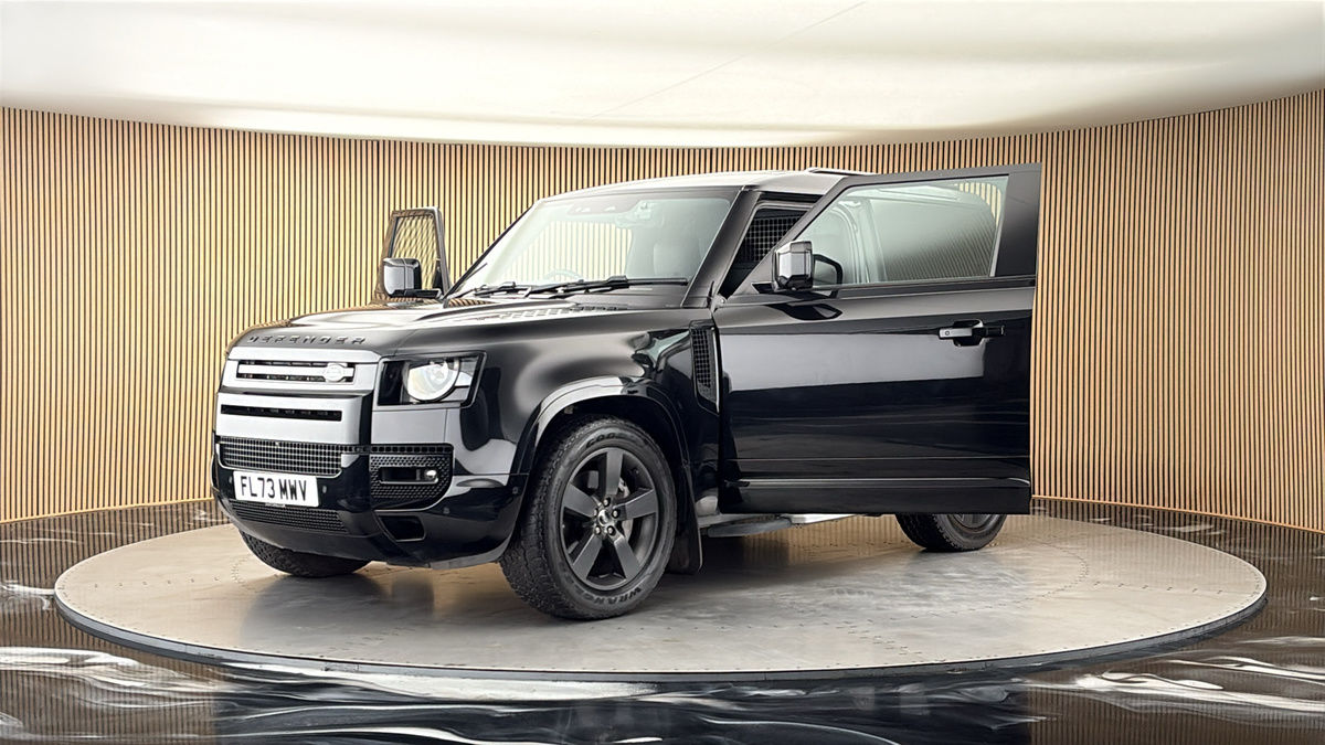 Land Rover Defender 90 Image 22