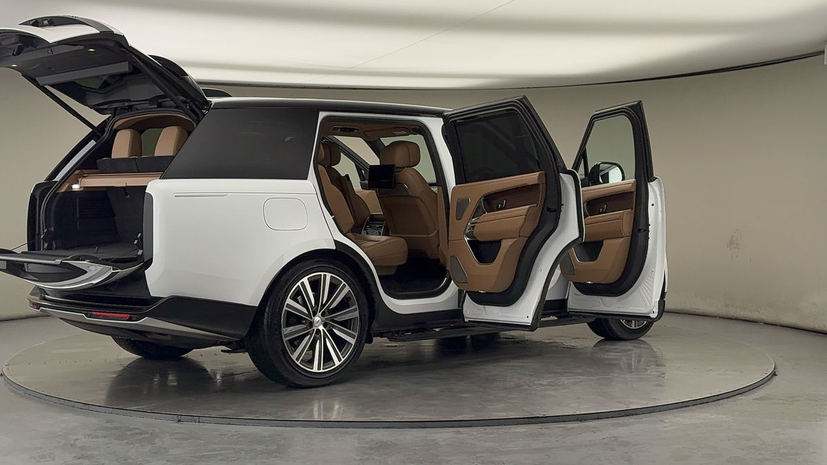 More views of Land Rover Range Rover