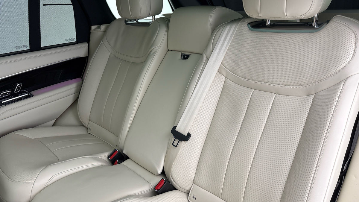 Land Rover Range Rover Image 8