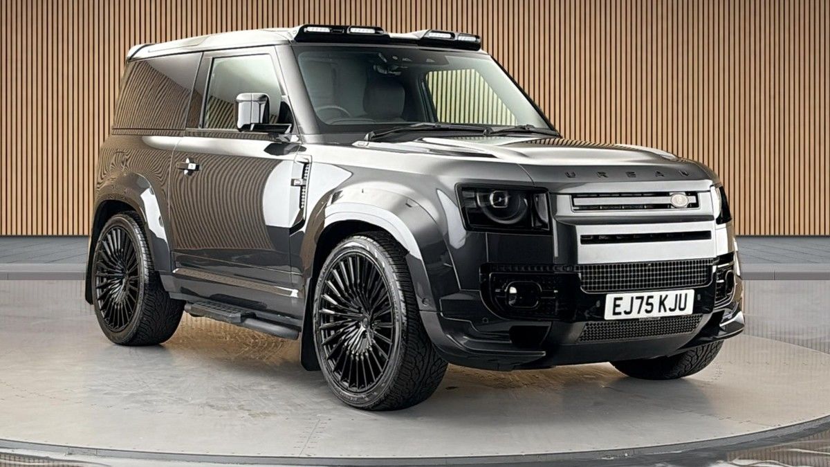 Land Rover Defender 90 Urban Sticky Header Image
