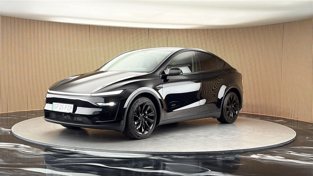 Tesla Model Y Image 20